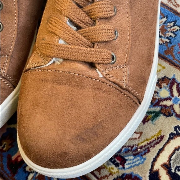 Fake suede high top sneakers - Picture 2 of 5